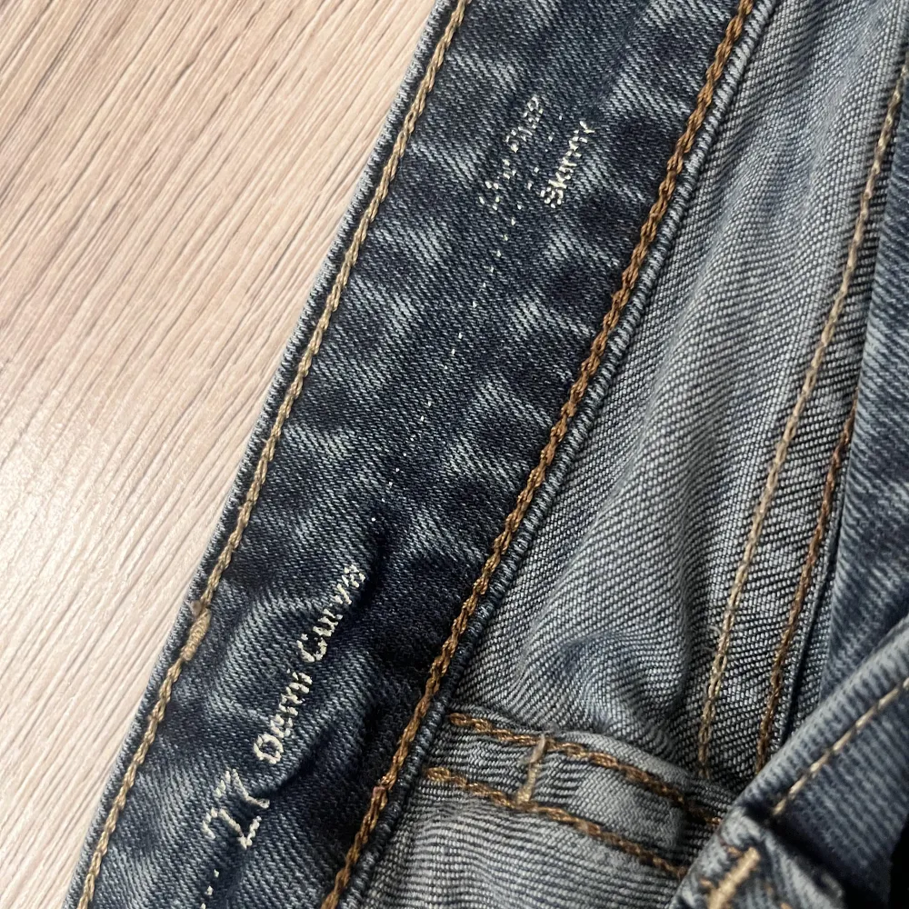 Fina lågmidjade jeans från Levis. Storlek W27, L34💕. Jeans & Byxor.