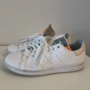 Adidas stan smith - Adidas Stan Smith skor, Strl 38 3/4. Säljer pga för små