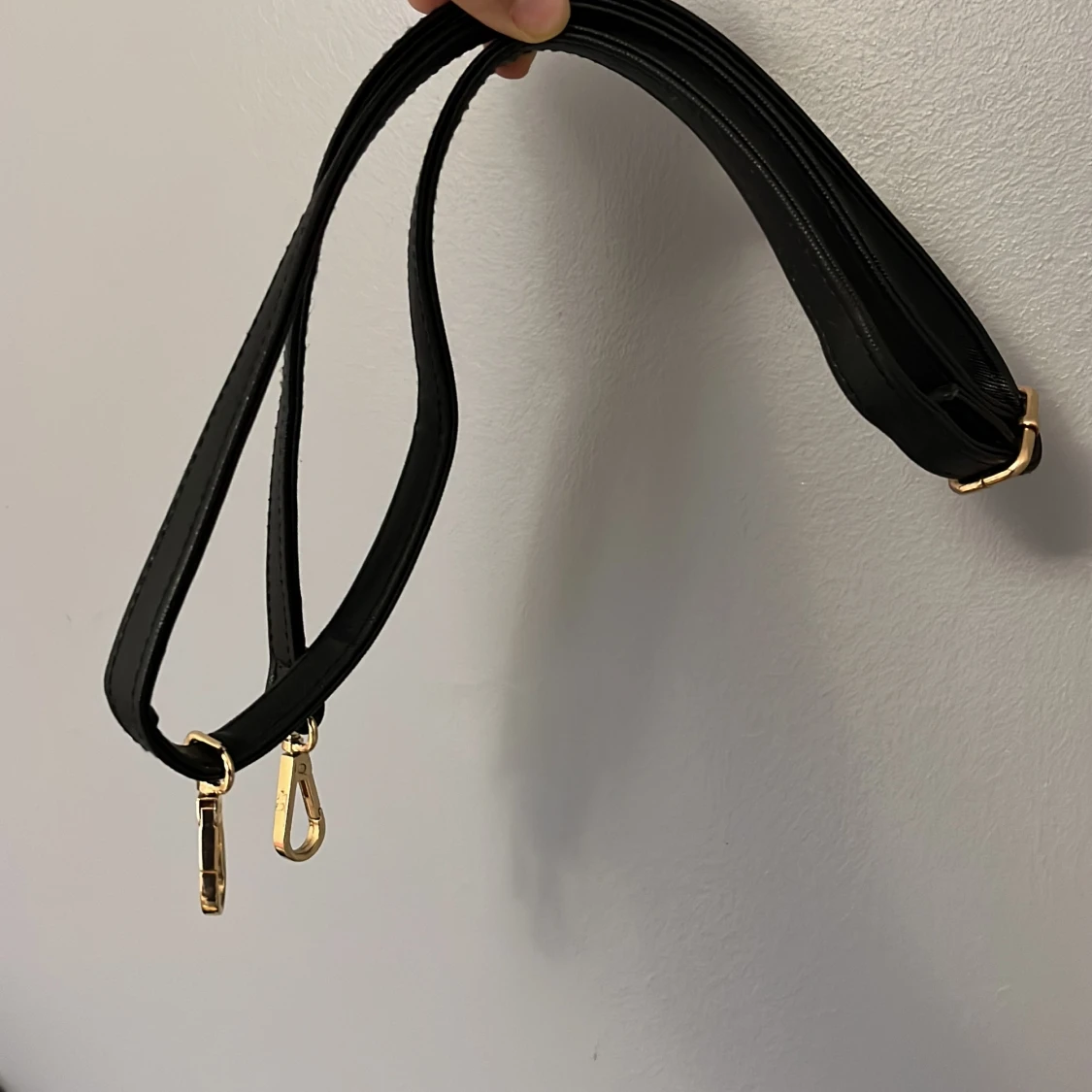 Svart liten väska  - 90