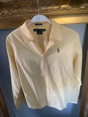 Ralph Lauren skjorta storlek 34 ,