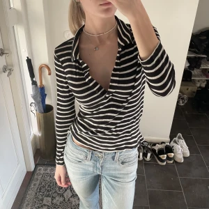 Randig topp! - Jätteskön randig topp köpt i usa, fint skick och använd endast 2 gånger💞