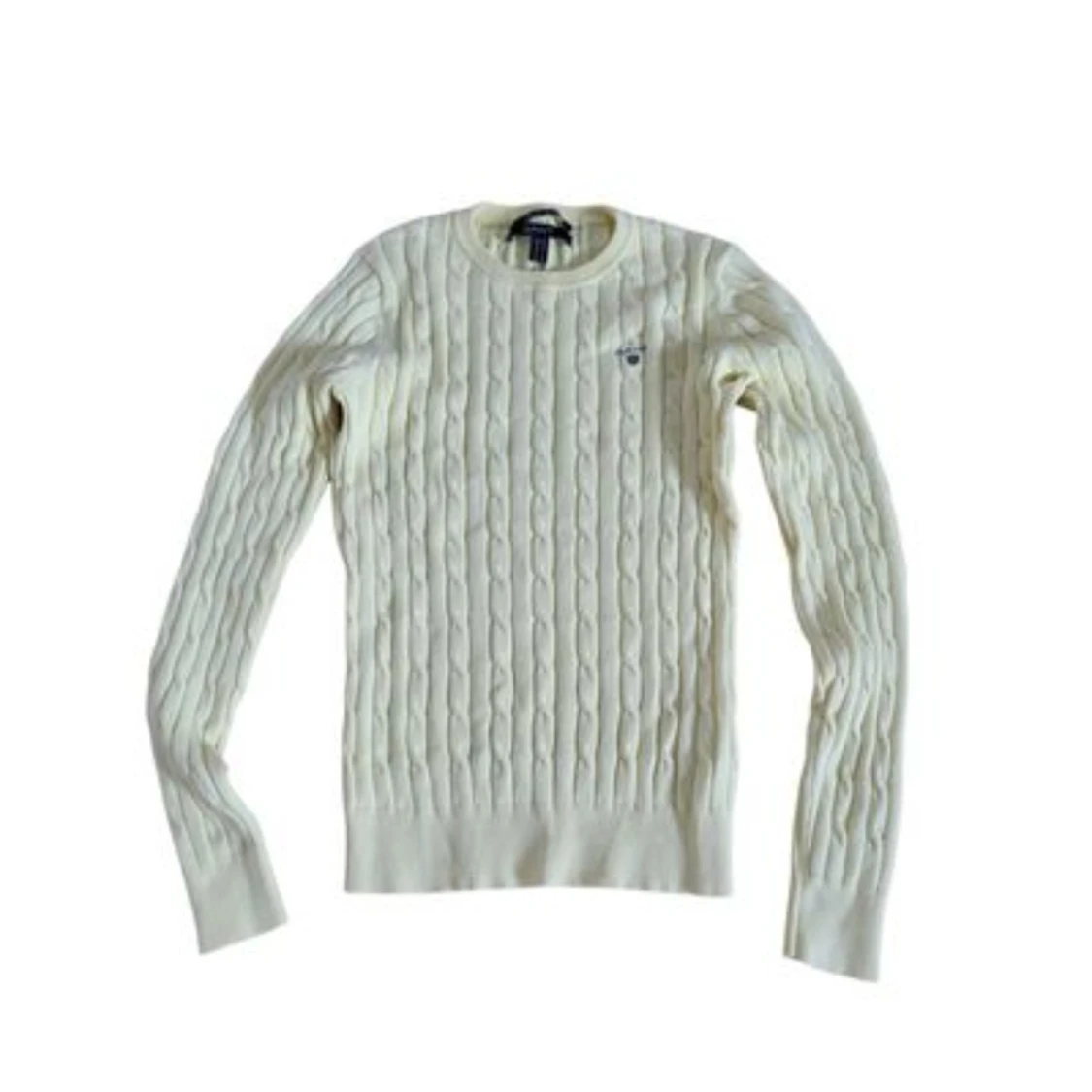 Ribbstickad tunn tröja