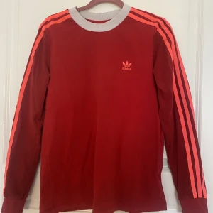 Adidas tröja  - En fin långärmad adidas tröja