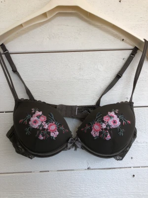 BH - Fin pusch up BH 