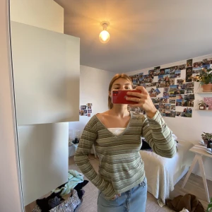 Söt retro tröja - Snygg retro tröja med detalj