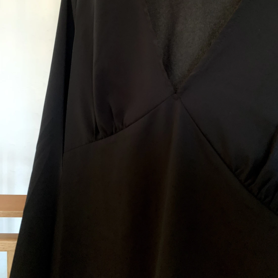 Svart långärmad klänning - 90