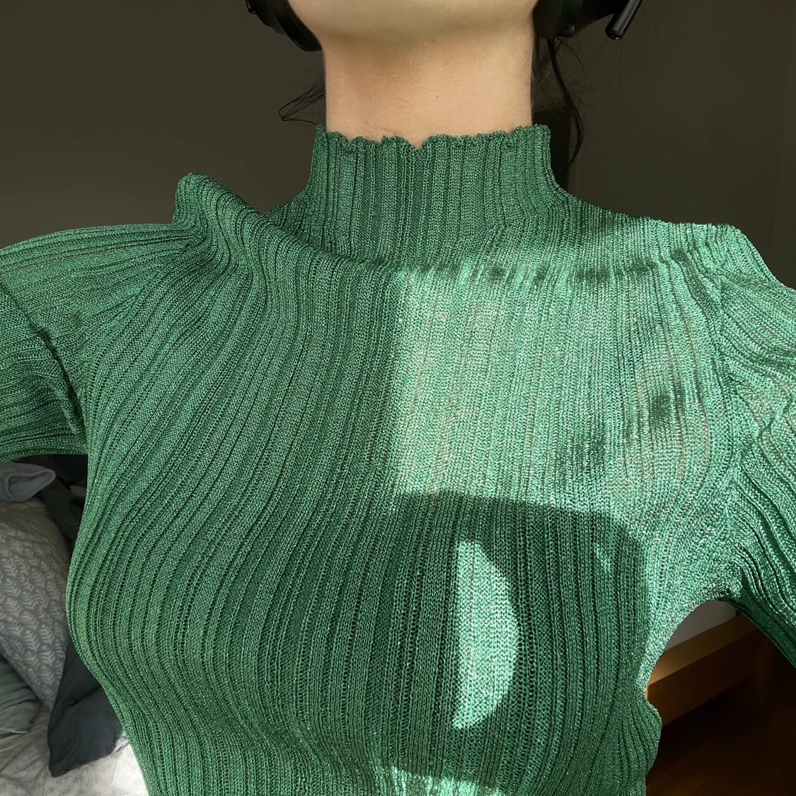 Glittrig grön topp  - 90