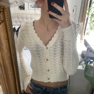 Virkad kofta - Så fin virkad kofta, helt oanvänd😍😍