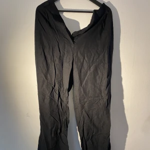 Black linen pants, H&M, 46 - Black linen pants, good for summer, barely used. Size 46, from H&M