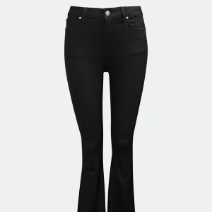 svarta lågmidjade bootcut jeans - För snygga, ändats testade Jeans från zara. Sitter som en smäck å har sjukaste pass formen. Säljer då ja har för många liknade jeans. 