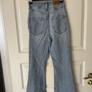 BDG jeans - Jeans från urban outfitters BDG. Bootcut jeans i ljus denim. Storlek w24 och l30.