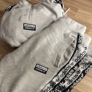 Adidas mjukisset  - Använd fåtal gånger