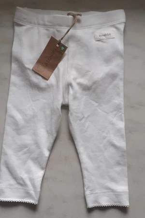 Newbie leggings  - Splitternya med pristag kvar. Stlk 68. Ord pris 149:-