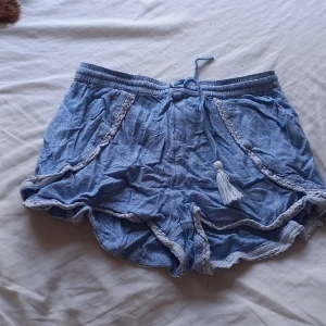 Blåa shorts - Dem är välkommen sköna att ha som pyjamas 