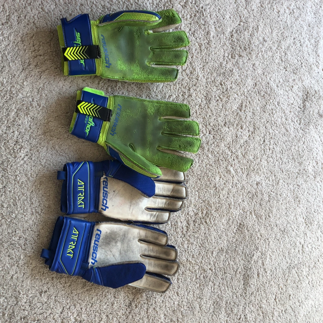 2 par målvaktshandskar - 90