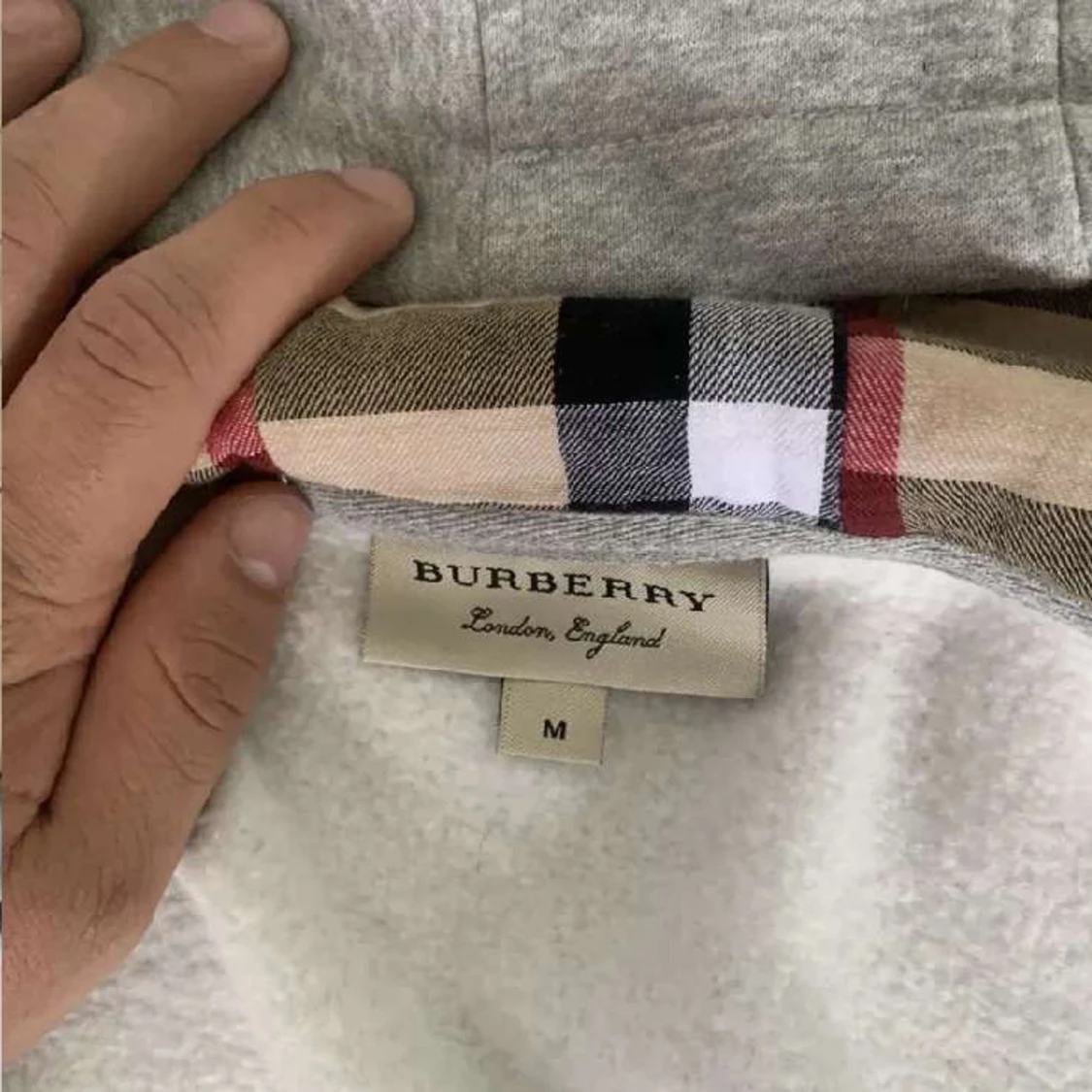 Burrberry zip hoodie - 91