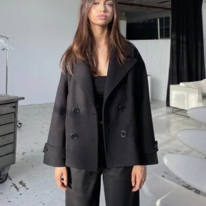 Kappa - Svart design by si kappa i strl xs/s, I superbra skick💗