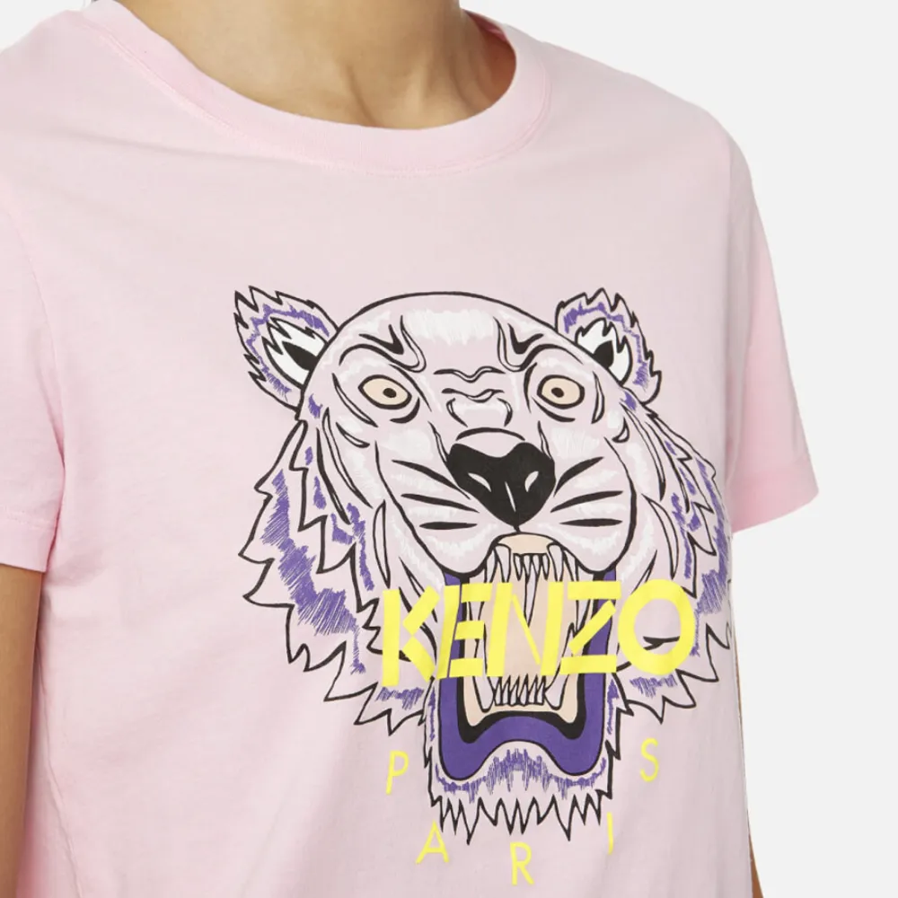 Kenzo Classic Tiger t-shirt i storlek S som är i mycket gott skick. . T-shirts.