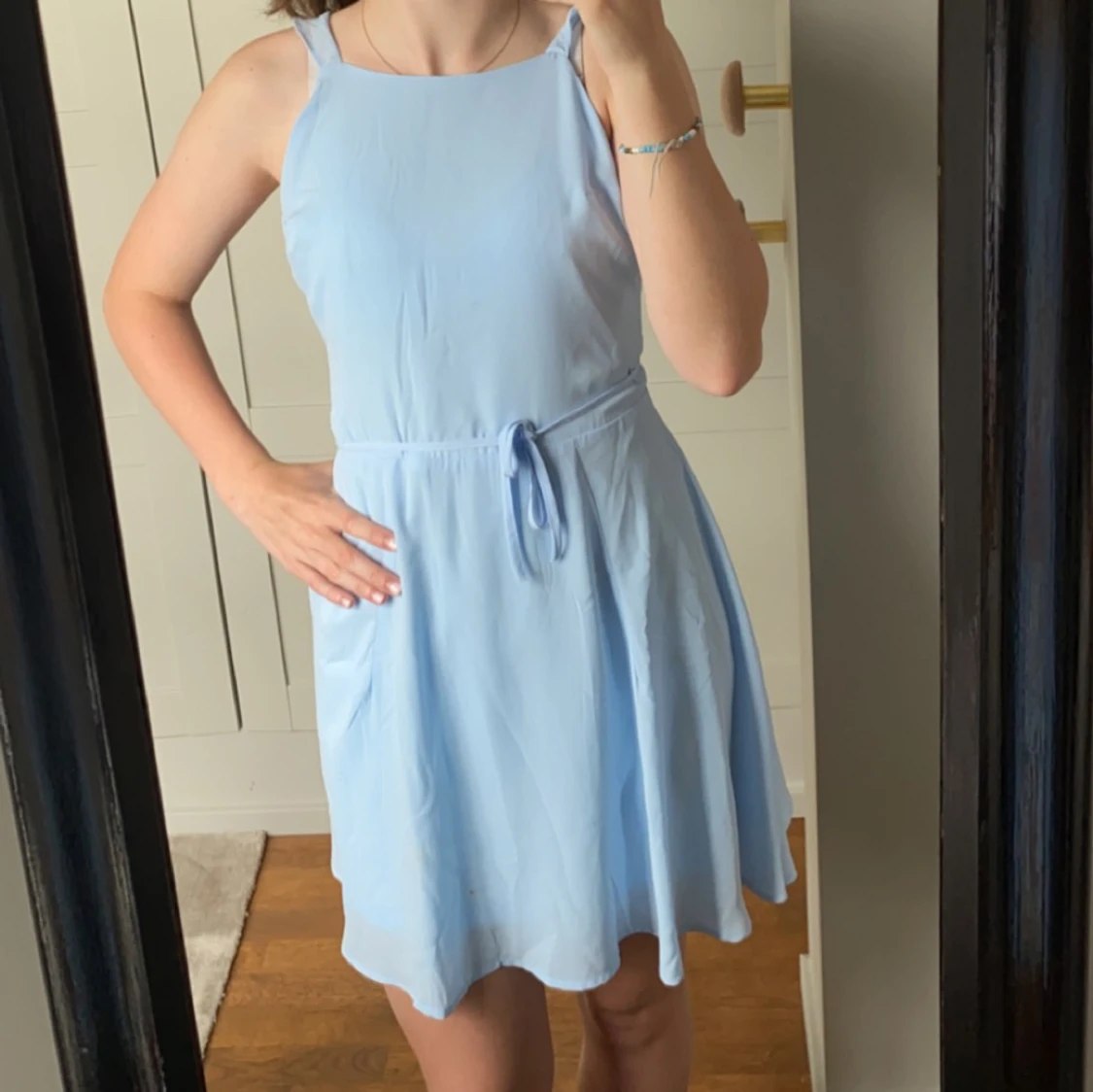 Ljusblå klänning
