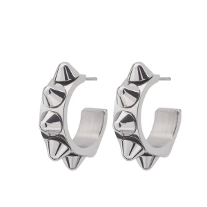 Edblad örhängen - Peak Creoles S Steel örhängen från edblad, org pris 399 och aldrig använda