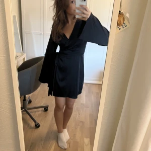 Siden omlett klänning  - Omlett klänning i siden från nakd!🙌🏼