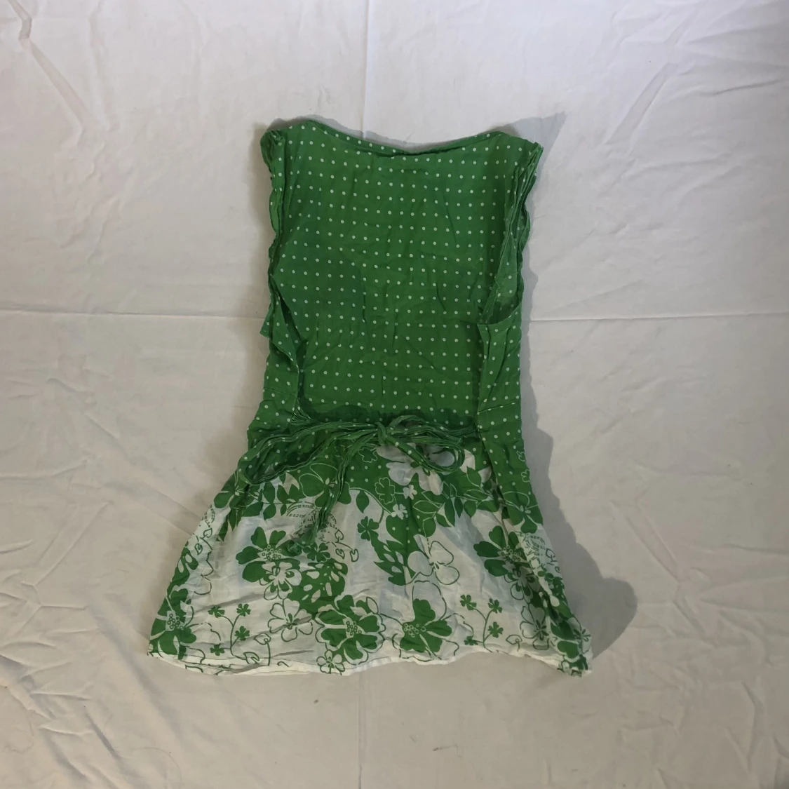 Grön topp med knytning - 90