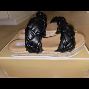 Steve Madden sandaler  - Helt nya, aldrig använda storlek 37