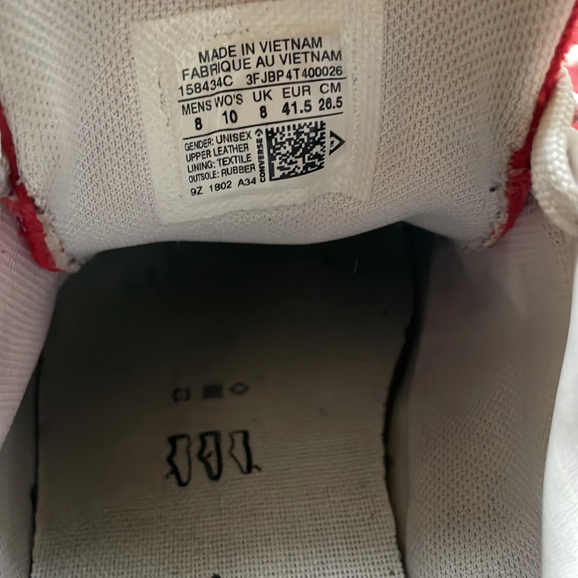 Röda Converse i jättefint skick - 91