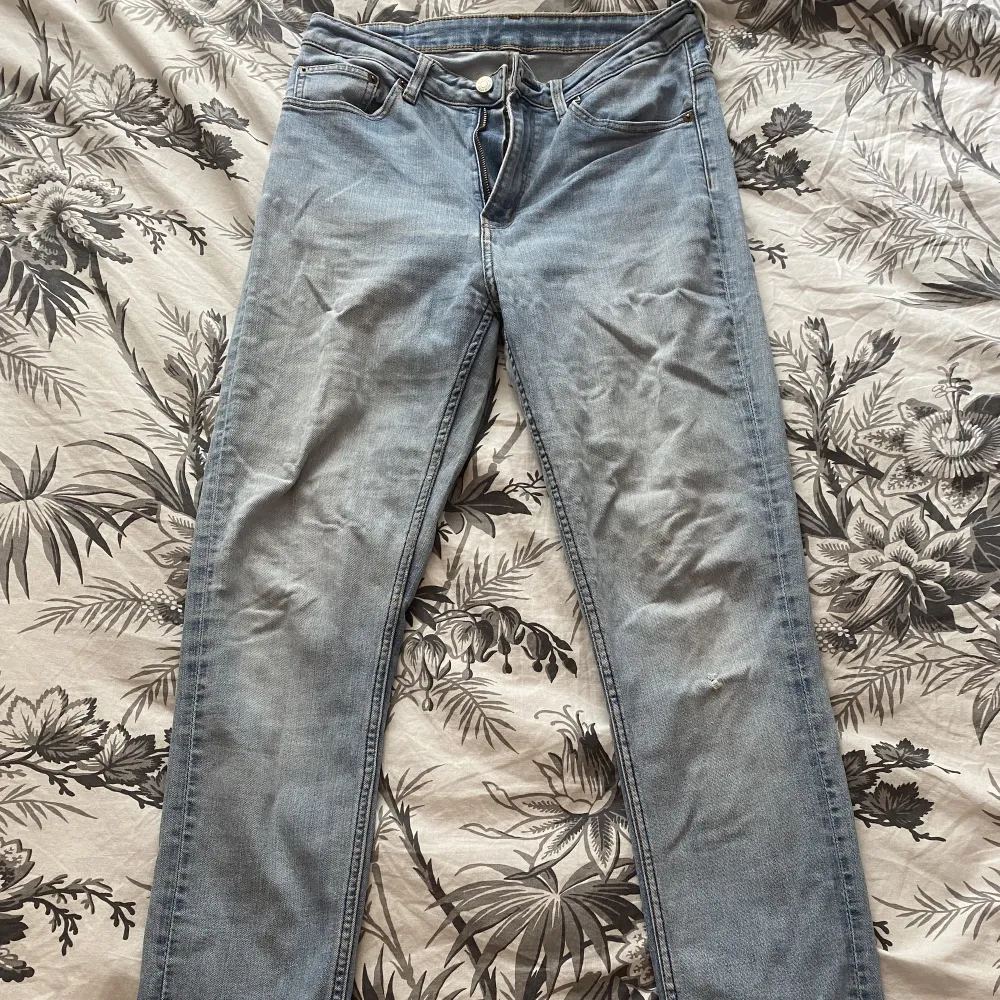 Ett par jeans som inte är bootcut! . Jeans & Byxor.