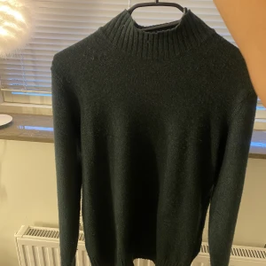 Stickad tröja - Super fin stickad tröja från Vila i bra skick!!
