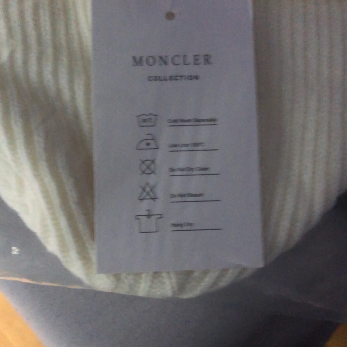 monclar mössa  - 90