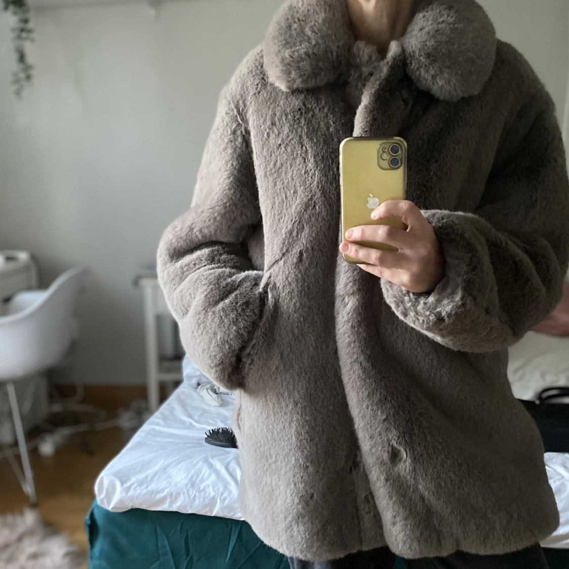 Mysig fuskpäls  - 90