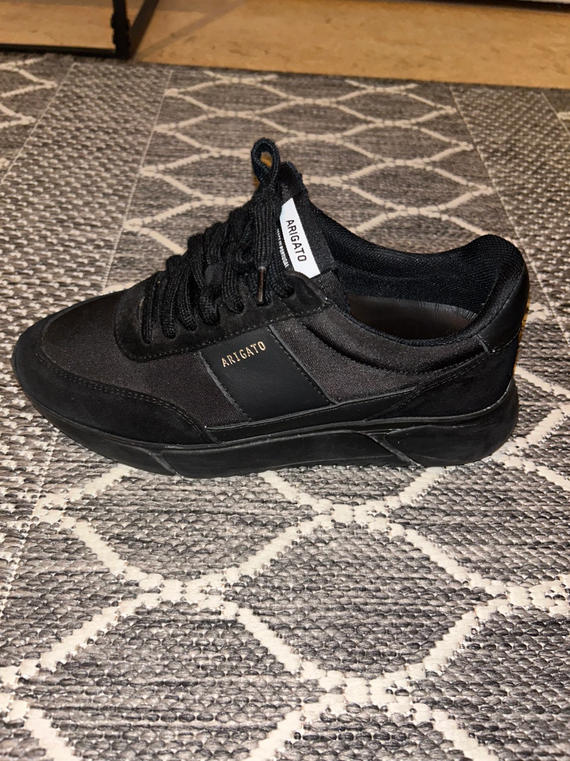 Axel Arigato Genesis