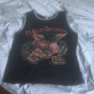 Tshirt - Harley davidson, knappt använd
