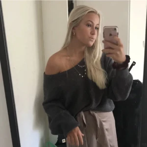 Stickad oversized tröja - Supersnygg och perfekt inför hösten!