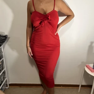 Klänning  - Klänning