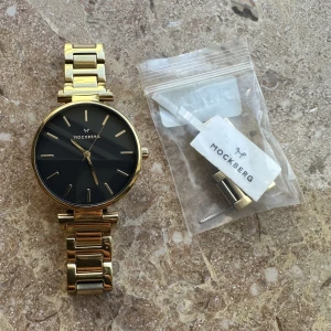 Klocka Mockberg  - Nypris runt 1700 kr. Fint skick. 