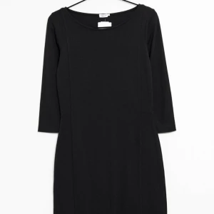 Filippa K klänning  - Trekvartsärmad klänning från Filippa K,  inte använd, inköpspris 468kr, storlek S 