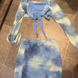 Sett - Sett med kjol och överdel