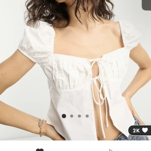 Asos opp - Köpte två av samma tröja, denna va för liten på mig. Från asos. 