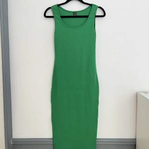 Superfin somrig grön klänning från shein. Aldrig använd💚💚