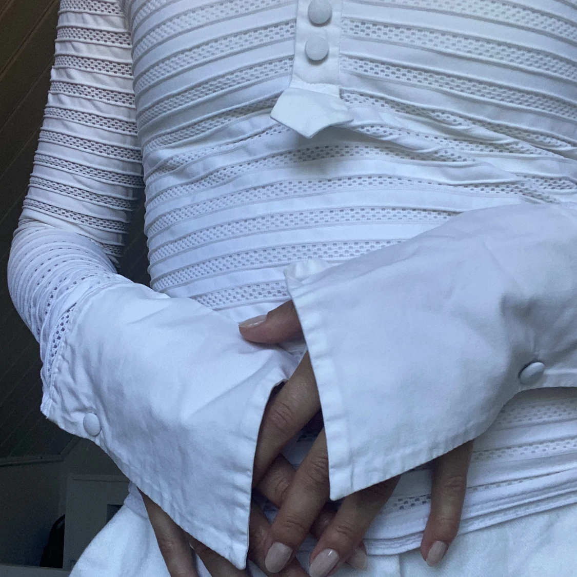 Vit skjorta/tröja - 90