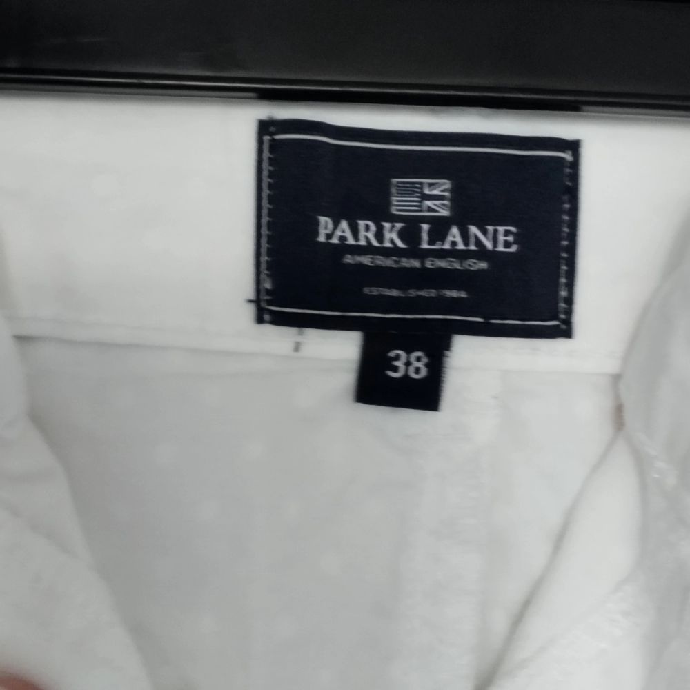 Vit Prickig kjol - Park Lane | Plick Second Hand