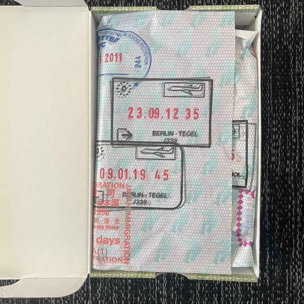 Nya & oanvända Nike Dunk Low Union Passport Pack ’Argon’ i storlek US7,5 = EU40,5. Digitalt kvitto finns från SNKRS. Skickas dubbelboxade i originalkartonger. Köparen står för frakten. Kontakta för fler bilder eller frågor.. Skor.