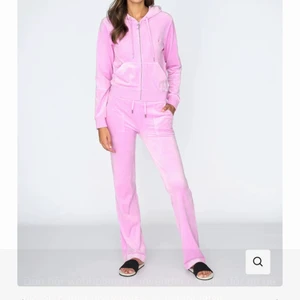 Ljus rosa juciy sett - Super fint juciy sett som inte kommer till användning, settet är i storlek xxs men passar mig som är 166 och brukar ha s eller xs 