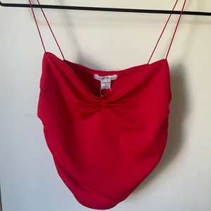 Linne - Helt oanvänt linne med lappen kvar. 💘