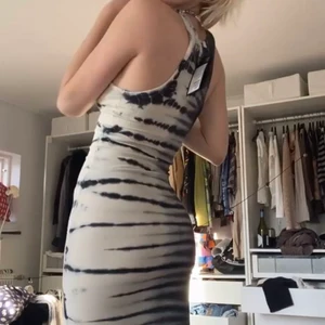 Weekday klänning  - As ball klänning från weekday som tyvärr inte får tillräckligt mycket kärlek i min garderob! 