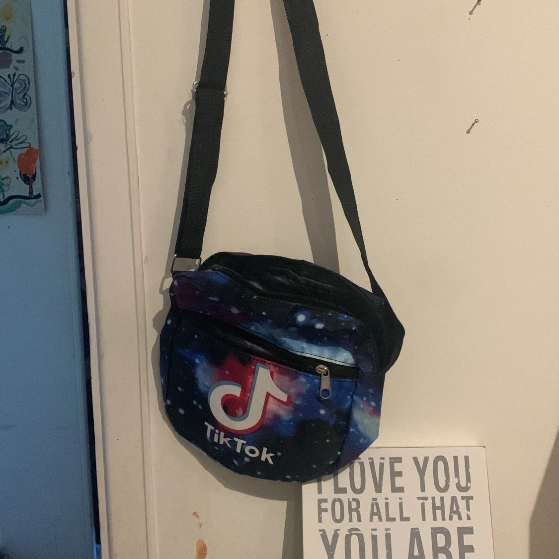 Jag säljer en TikTok väska - 91