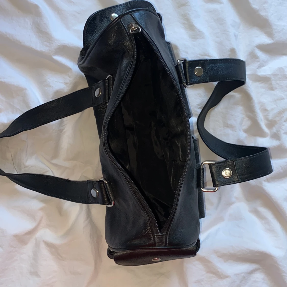 Svart axelväska - 91