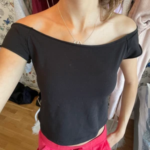 Topp - Fin topp med längre axlar❤️ Köparen står för frakten❤️